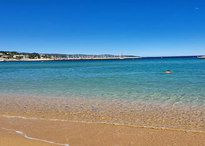 Studio 4 Personnes, Coin Cabine, Climatisation, Terrasse, Parking, Mer 公寓