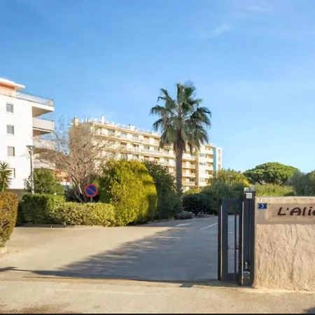 Studio 4 Personnes, Coin Cabine, Climatisation, Terrasse, Parking, Mer Appartement